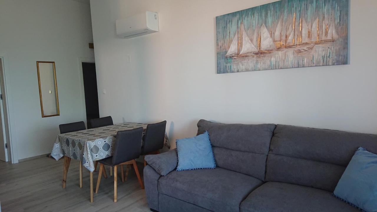Irena Apartment Крес Екстериор снимка