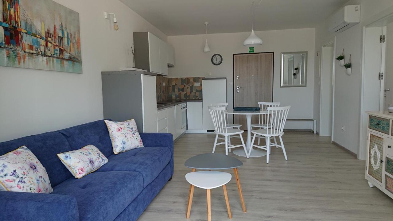 Irena Apartment Крес Екстериор снимка