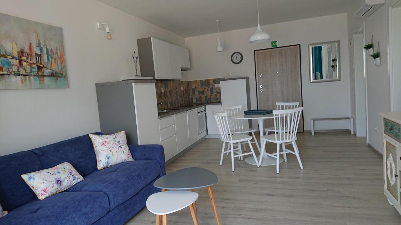 Irena Apartment Крес Екстериор снимка
