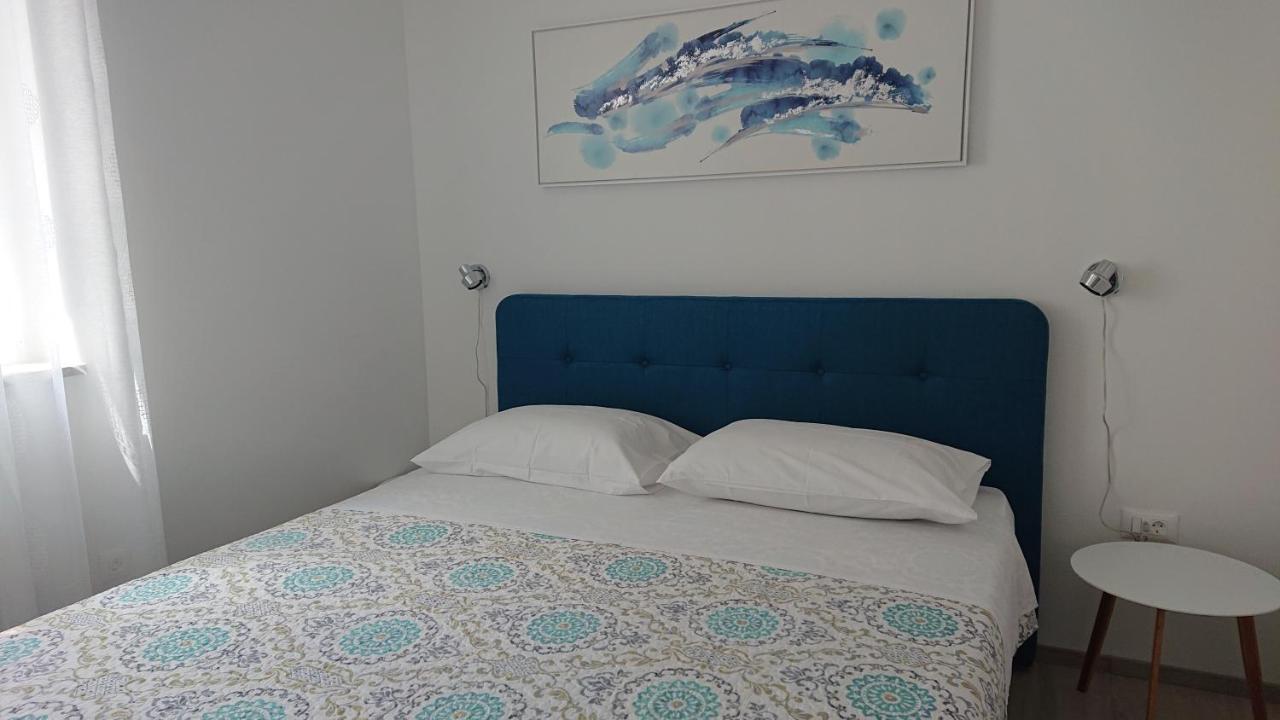 Irena Apartment Крес Екстериор снимка