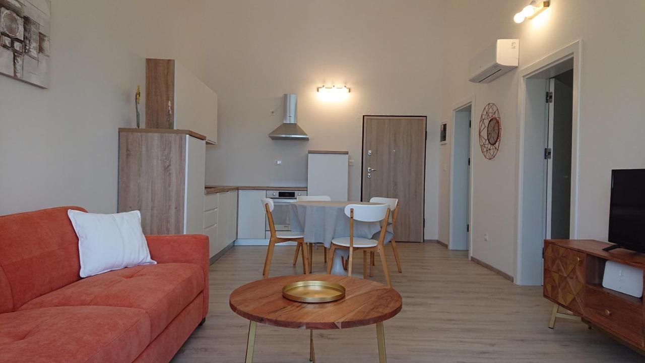 Irena Apartment Крес Екстериор снимка