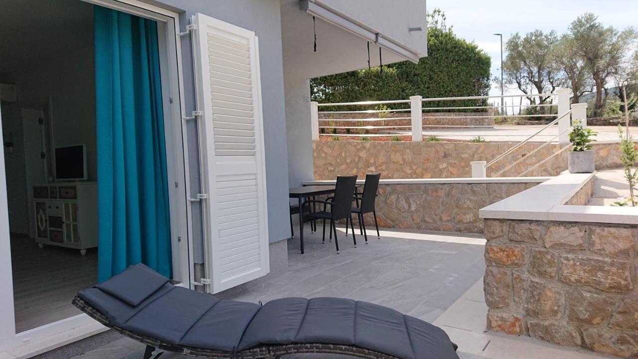 Irena Apartment Крес Екстериор снимка